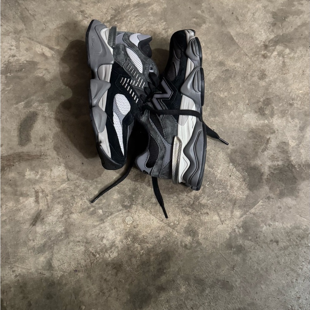 New Balance Black and Gray Sneakers